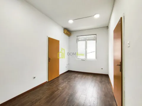 Rent, office space, 143m², Centar, Podgorica - image 10