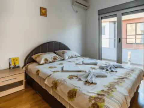 Rent, apartment, 95m², Rafailovići, Budva - image 6