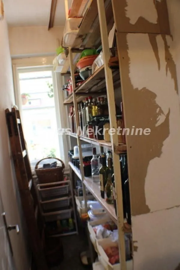 Prodaja, dvosoban stan, 77m², Grbavica, Novi Sad Sve Podlokacije