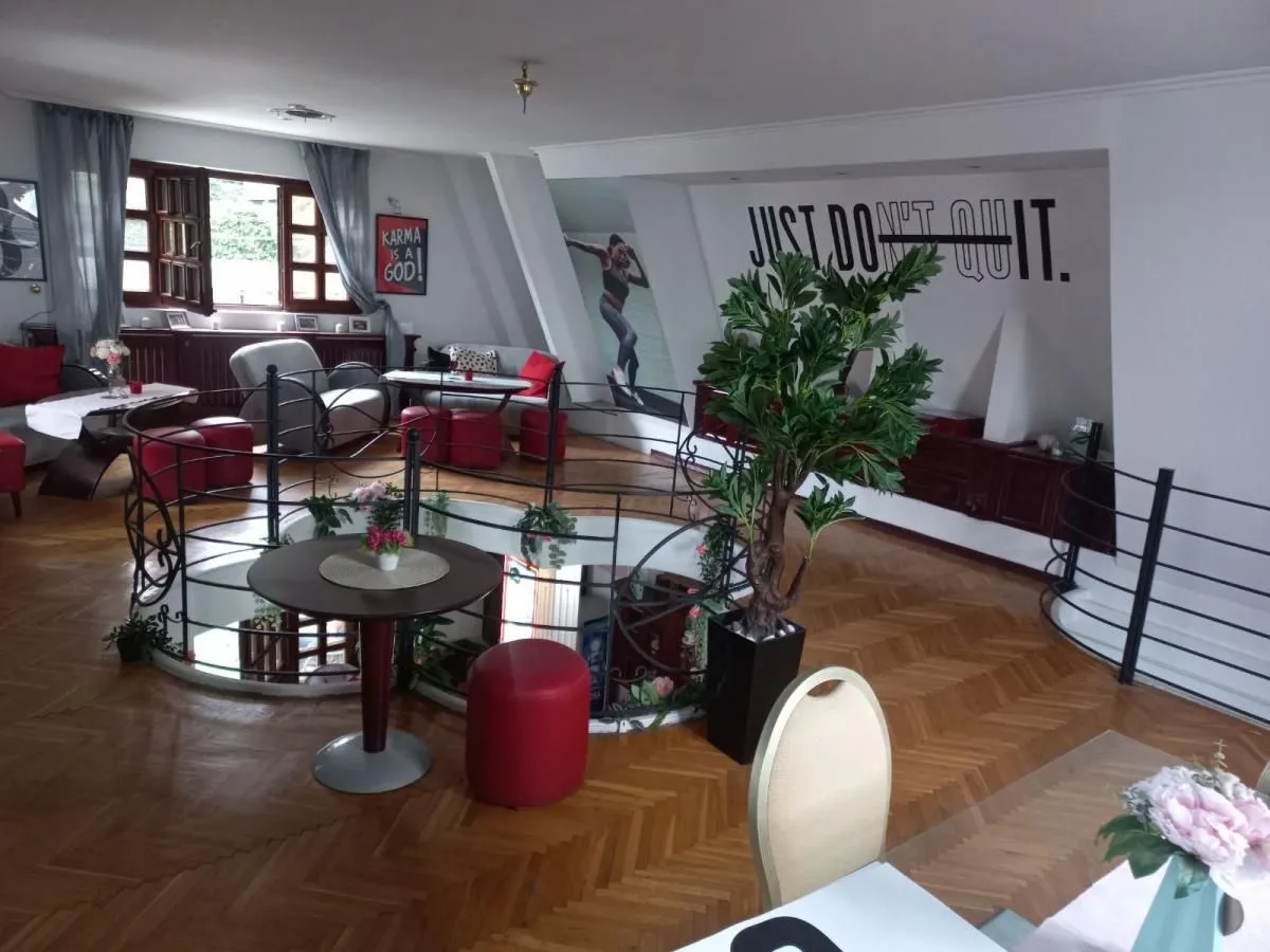 Rent, office space, 155m², Savski Venac, Beograd