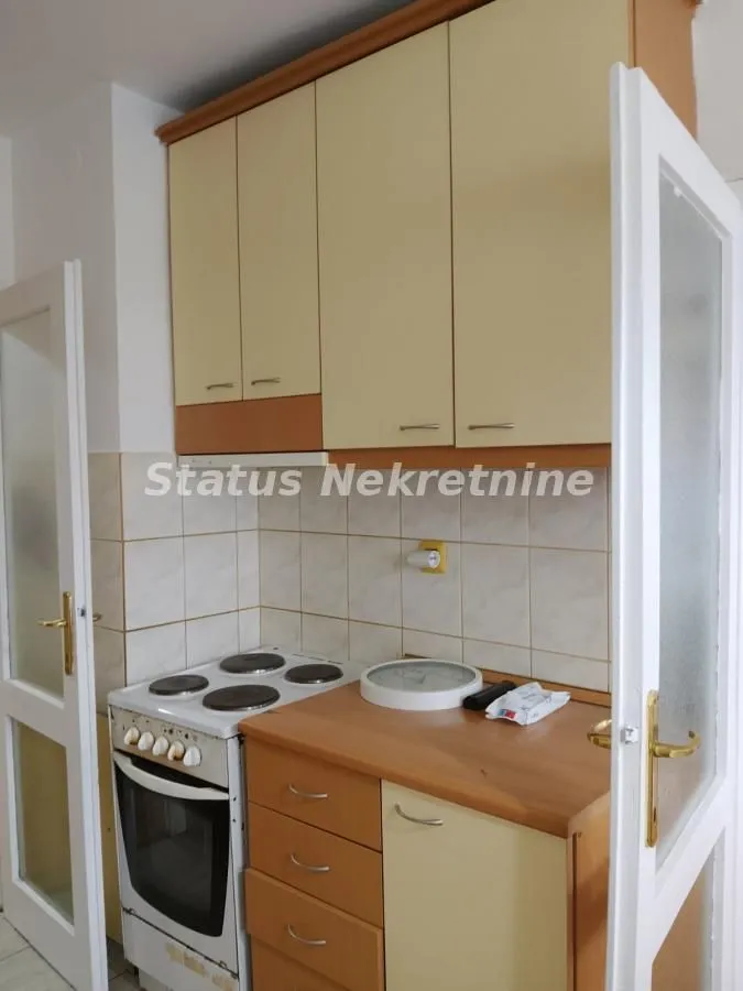 Izdavanje, trosoban stan, 62m², Liman 3, Novi Sad Sve Podlokacije