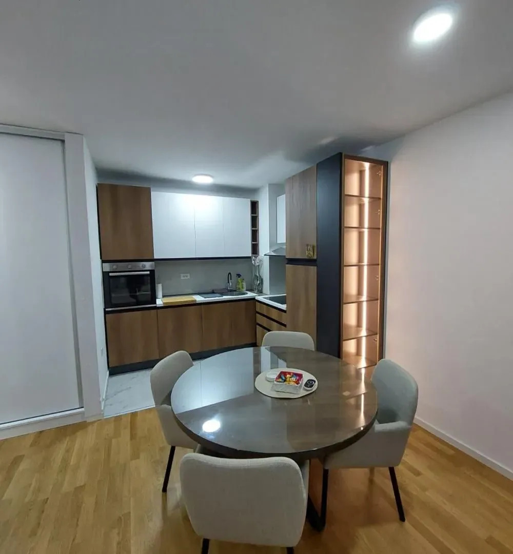 Izdavanje, trosoban stan, 68m², Višnjička Banja, Palilula Sve Podlokacije