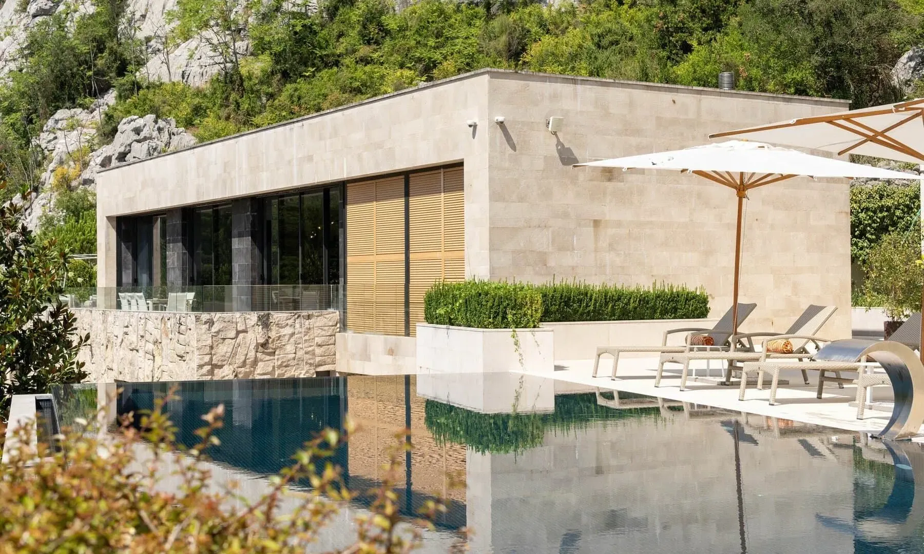Prodaja, kuća, 526m², Orahovac, Kotor