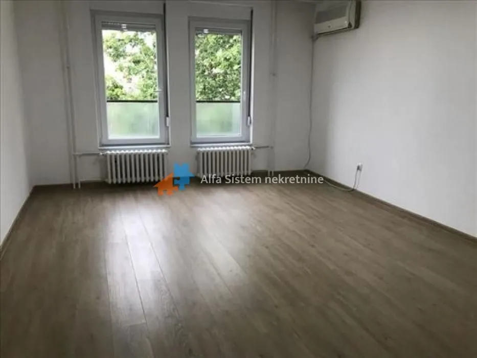 Rent, three bedroom apartment, 90m², Stari Grad, Beograd