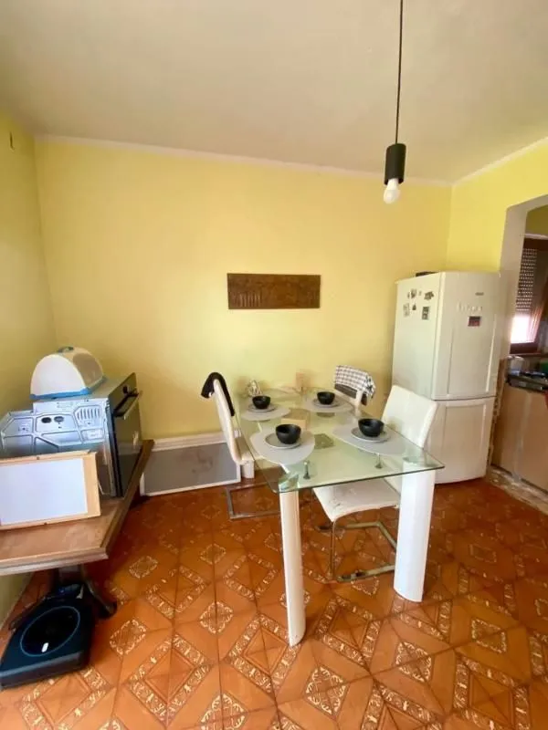 Prodaja, kuća, 220m², Šušanj, Bar