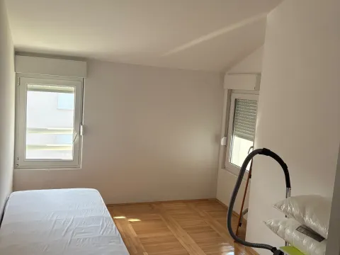 Rent, three bedroom apartment, 60m², Stari Aerodrom, Podgorica - image 6