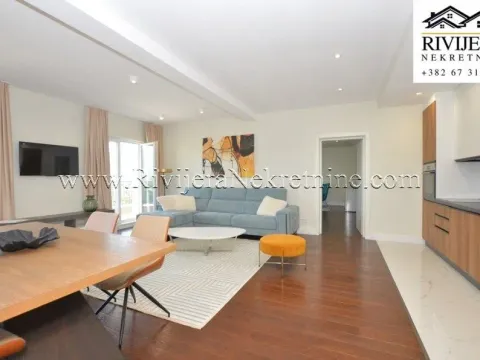 Sale, three bedroom apartment, 180m², Đenovići, Herceg Novi