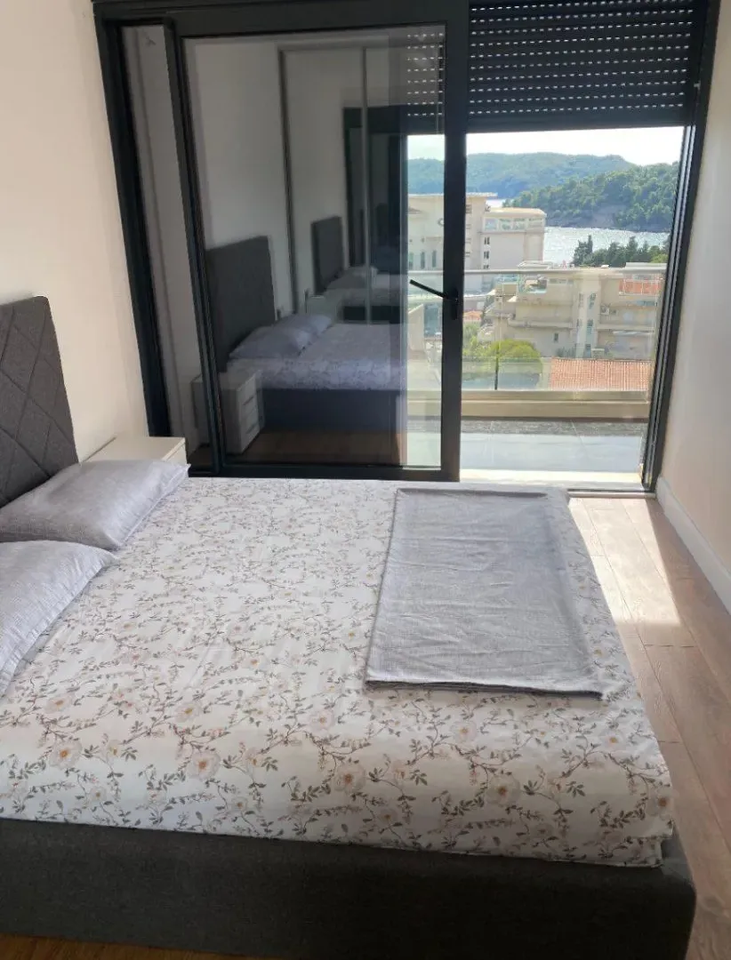 Sale, one bedroom apartment, 54m², Bečići, Budva
