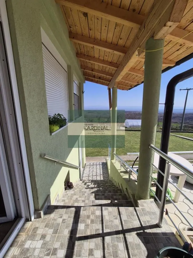 Prodaja, kuća, 128m², Crnče, Jagodina