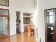 Izdavanje, kuća, 400m², Rogami, Podgorica - image 3