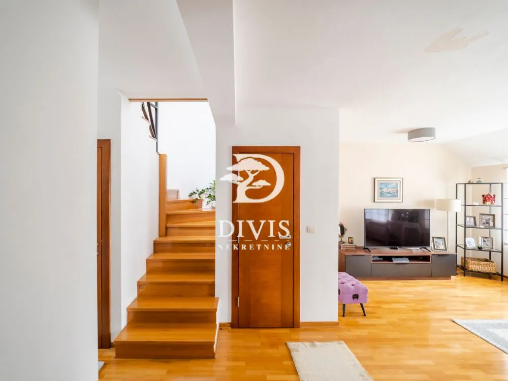 Rent, three bedroom apartment, 94m², Lion, Zvezdara Sve Podlokacije