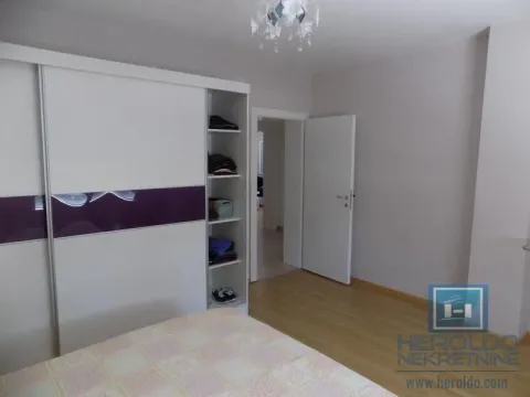 Sale, house, 230m², Centar, Paraćin - image 8