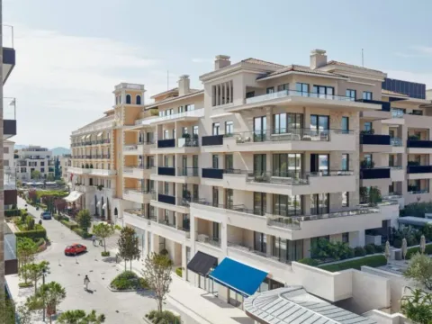Prodaja, dvosoban stan, 152m², Porto Montenegro, Tivat