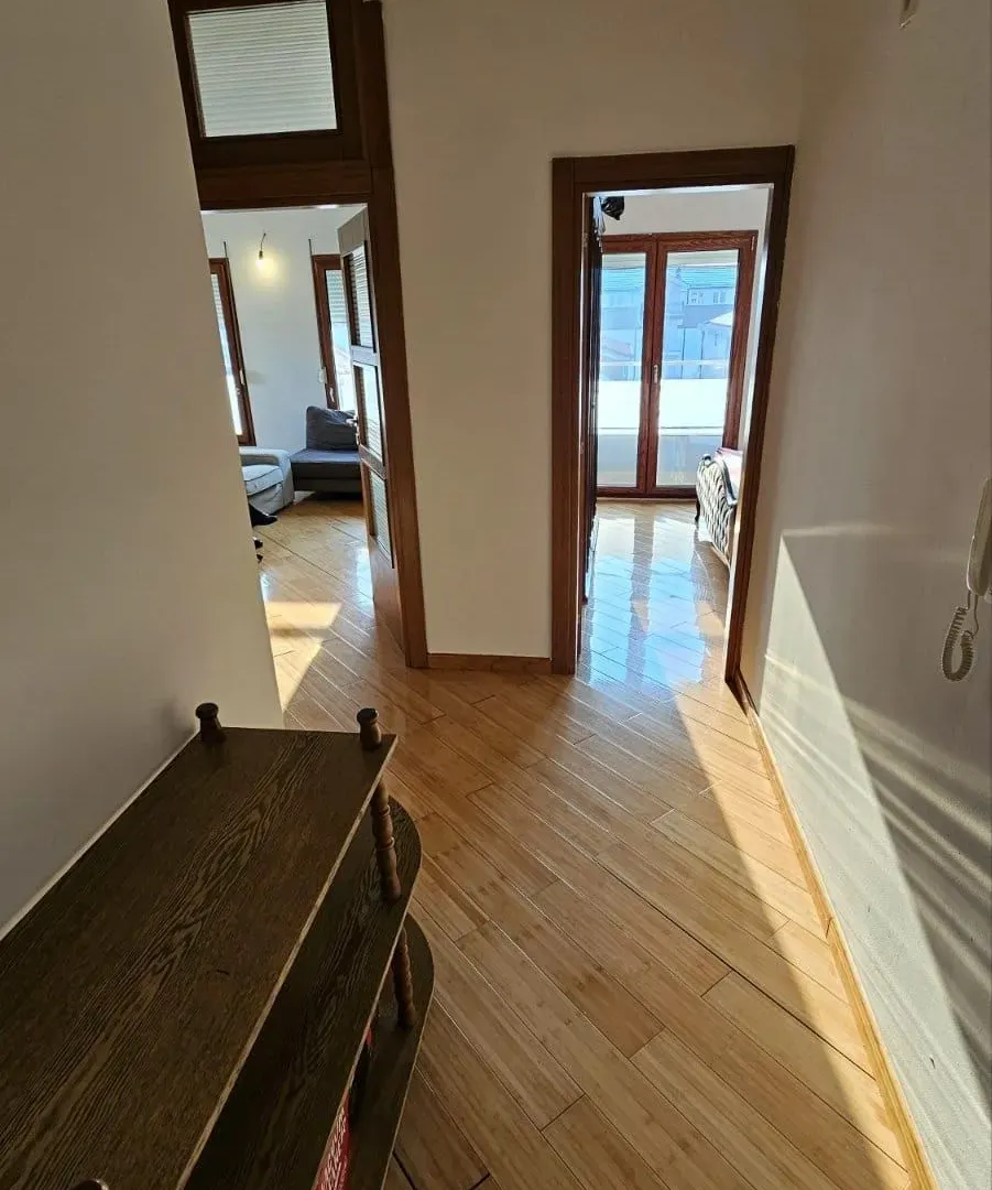 Izdavanje, dvosoban stan, 64m², Stari Aerodrom, Podgorica