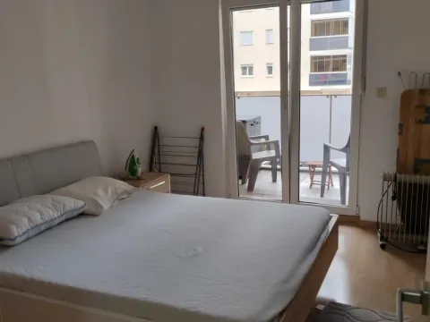 Rent, two bedroom apartment, 68m², City Kvart, Podgorica - image 10