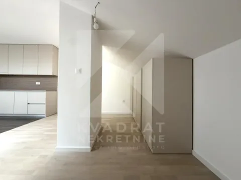 Prodaja, garsonjera, 45m², Tološi, Podgorica - image 5