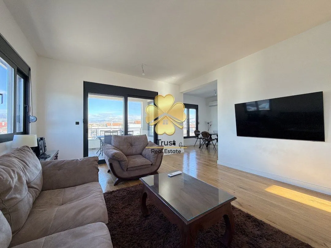 Prodaja, stan, 270m², Gornja Gorica, Podgorica