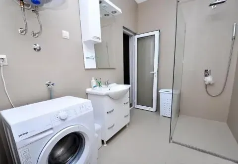 Sale, house, 170m², Krašići, Tivat - image 13