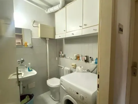 Izdavanje, trosoban stan, 76m², Palilula, Niš - image 7