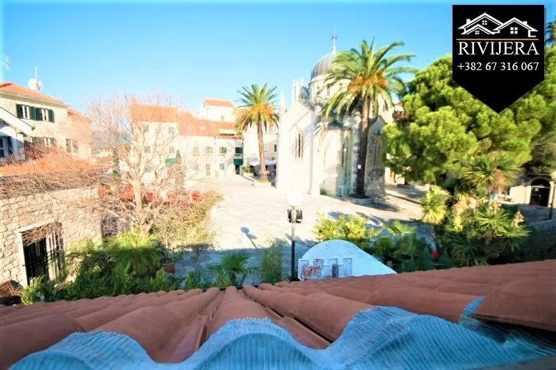 Prodaja, kuća, 280m², Centar, Herceg Novi