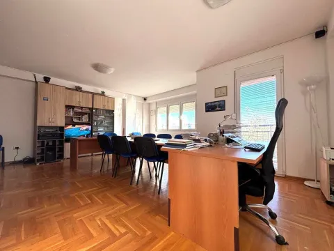 Prodaja, trosoban stan, 91m², Podgorica, Crna Gora - image 22