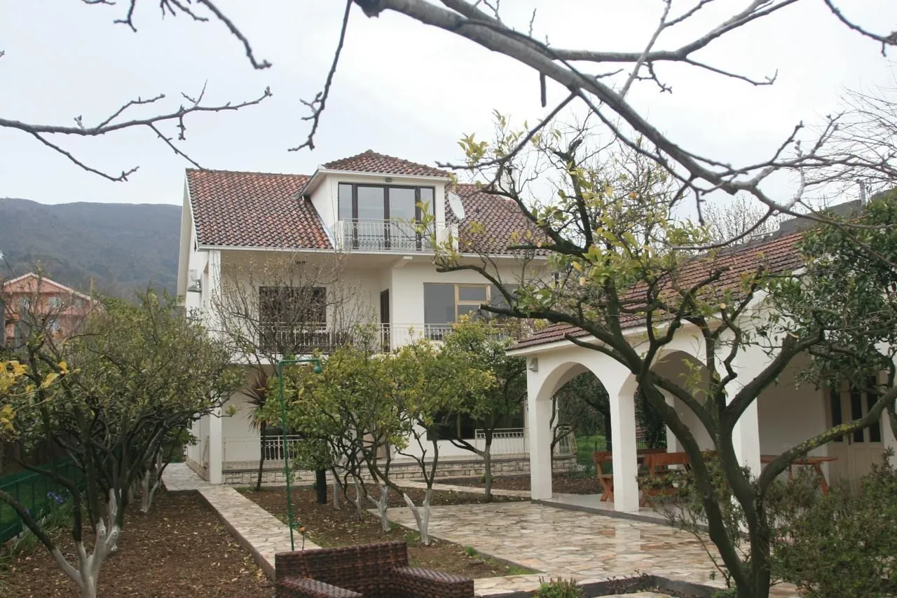 Prodaja, kuća, 630m², Tivat, Crna Gora