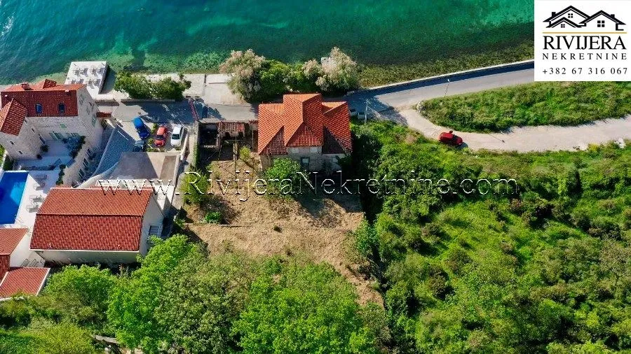 Sale, house, 300m², Prčanj, Kotor