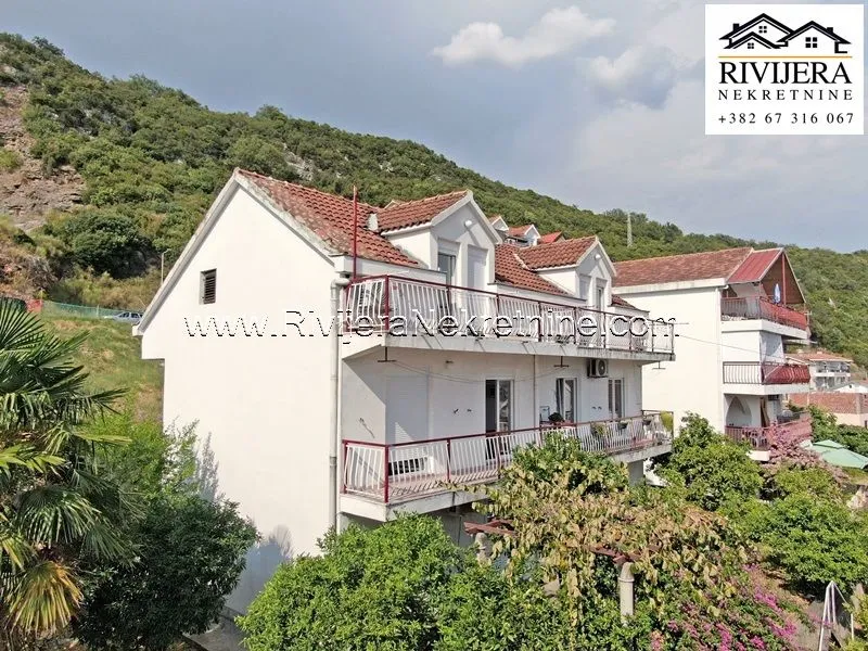 Prodaja, kuća, 240m², Igalo, Herceg Novi