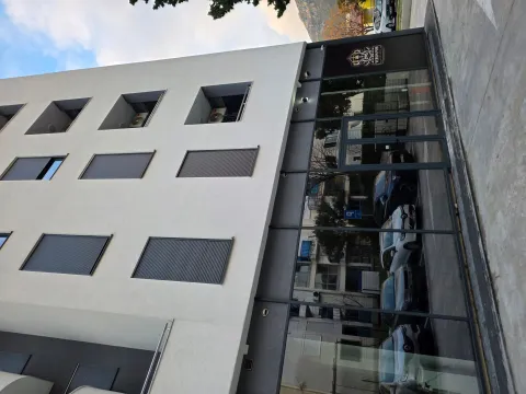 Poslovni prostor in Makedonsko naselje