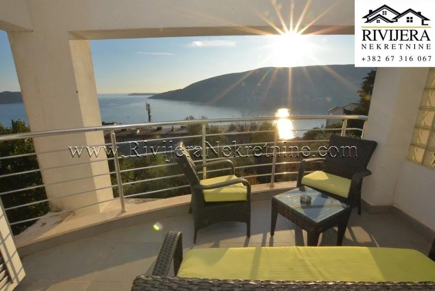 Prodaja, dvosoban stan, 81m², Centar, Herceg Novi