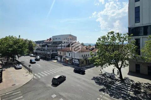 Rent, one bedroom apartment, 53m², Centar, Podgorica - image 12