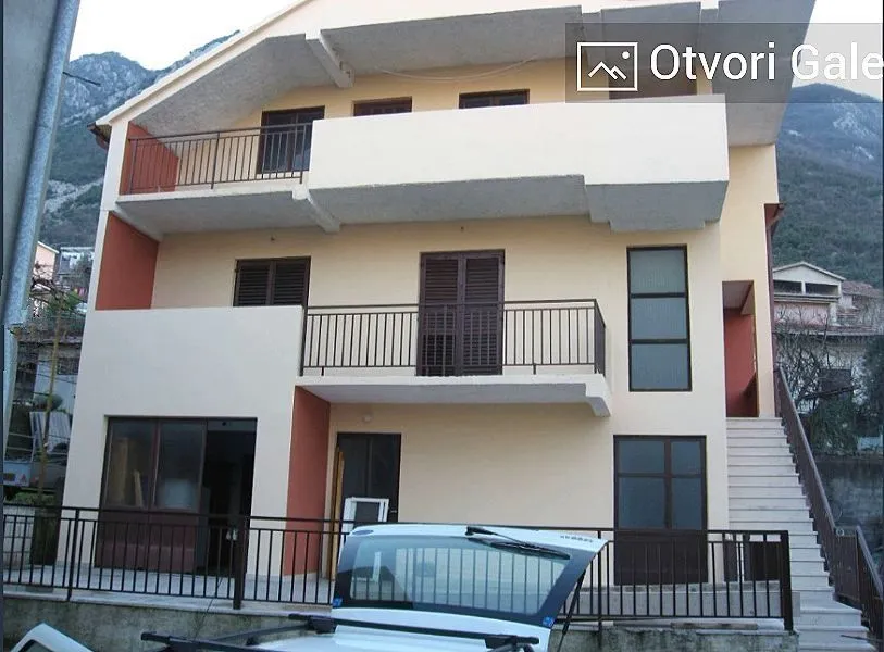 Sale, house, 270m², Prčanj, Kotor