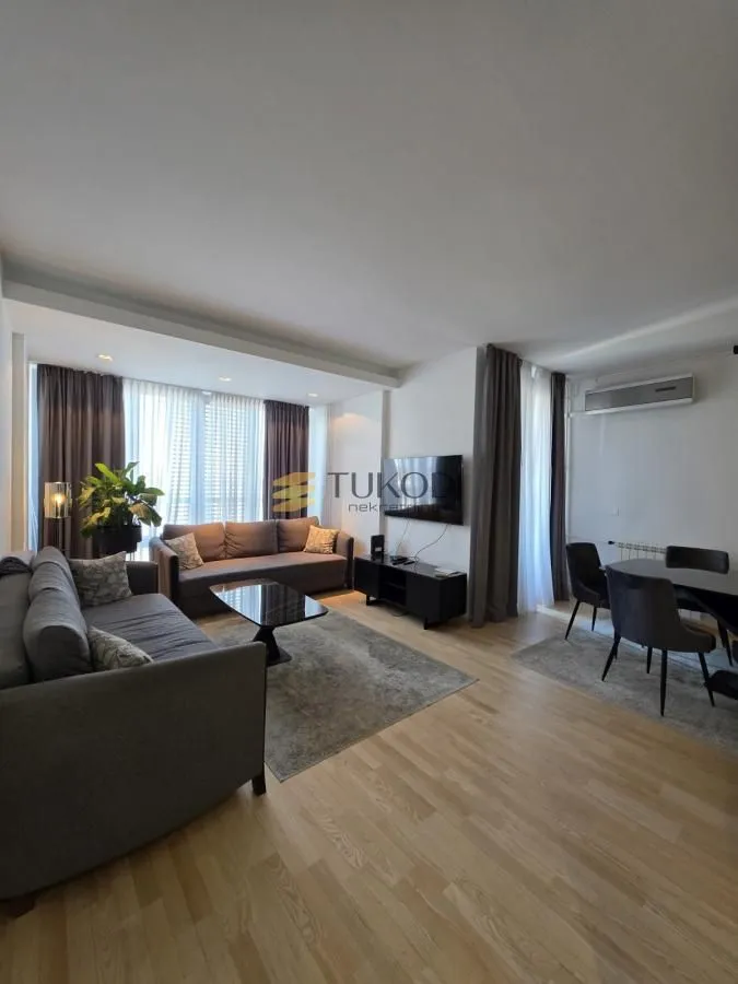 Izdavanje, trosoban stan, 85m², Stari Grad, Beograd