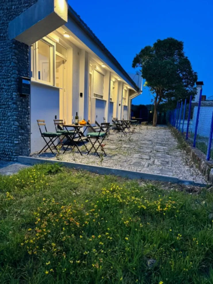 Prodaja, četvorosoban stan, 100m², Virpazar, Bar