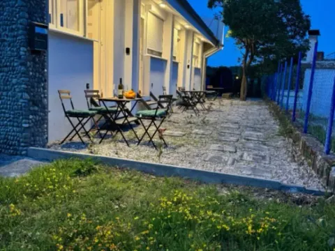 Prodaja, četvorosoban stan, 100m², Virpazar, Bar - image 12