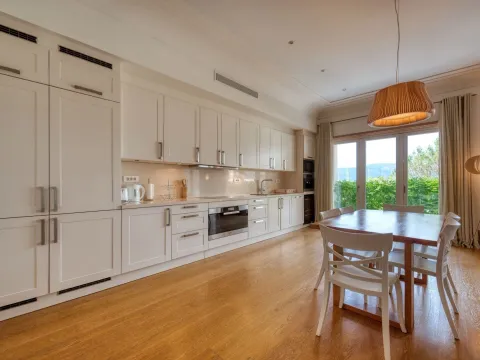 Prodaja, dvosoban stan, 138m², Porto Montenegro, Tivat - image 6