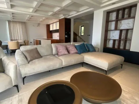 Prodaja, kuća, 250m², Budva, Crna Gora - image 3