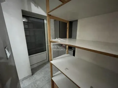 Izdavanje, poslovni prostor, 85m², Zemun Meandri, Zemun Sve Podlokacije - image 10