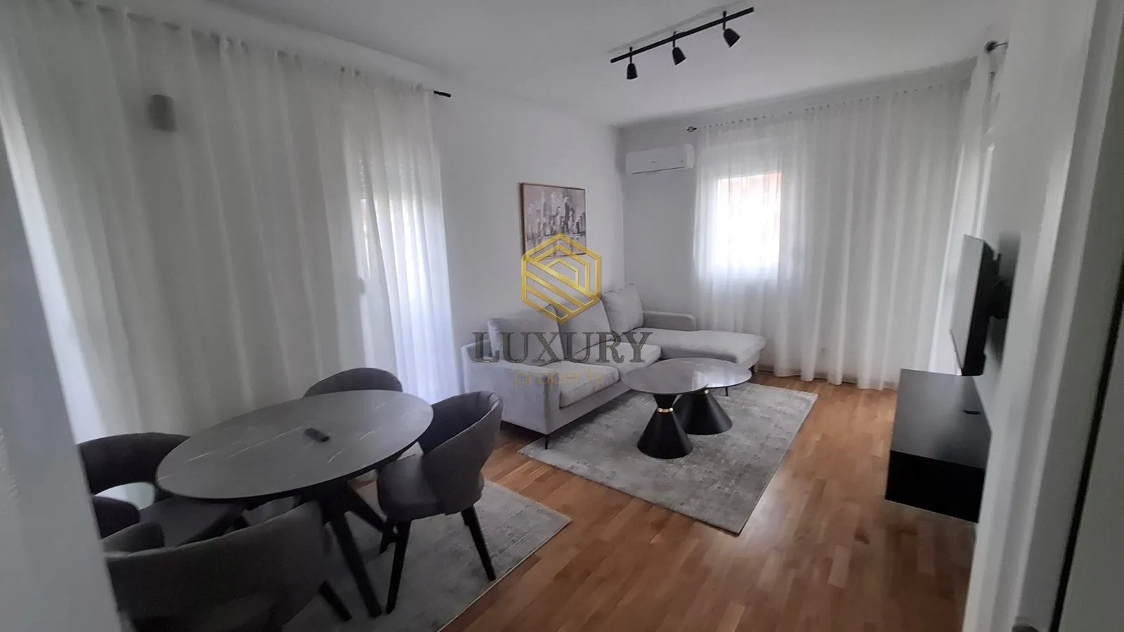 Izdavanje, dvosoban stan, 60m², Zagorič, Podgorica