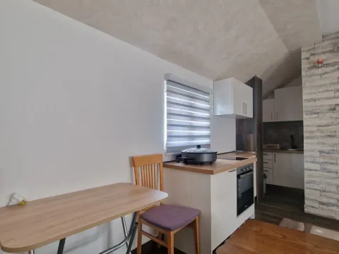 Izdavanje, kuća, Ibričevina, Podgorica - image 3