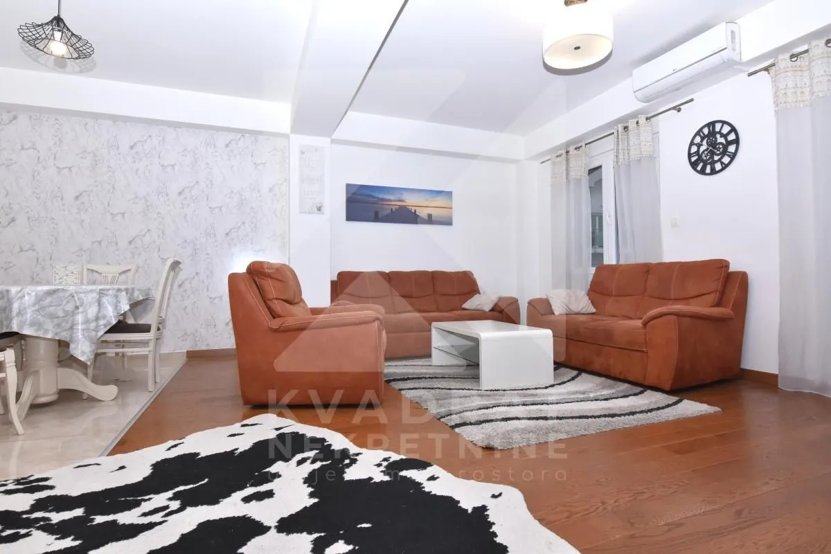 Prodaja, dvosoban stan, 65m², Ljubović, Podgorica