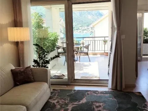 Sale, three bedroom apartment, 114m², Dobrota, Kotor - image 3