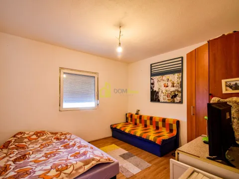 Prodaja, kuća, 200m², Donji Kokoti, Podgorica - image 23