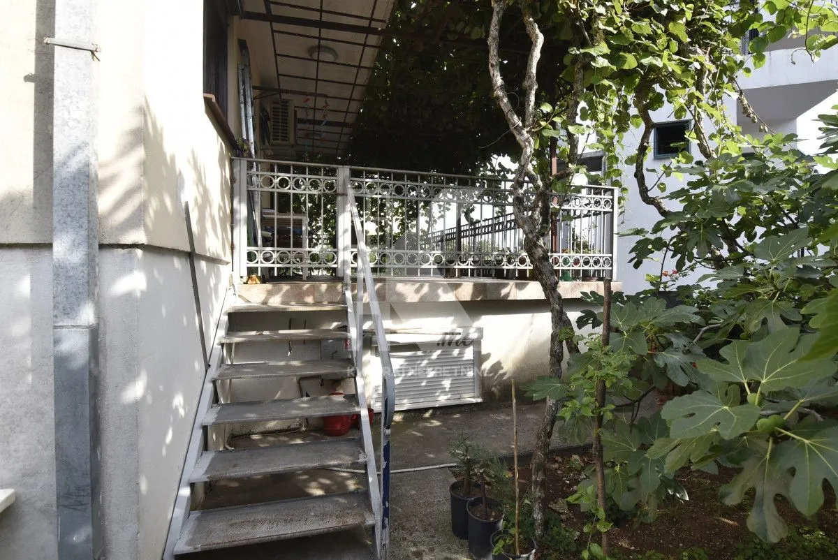 Rent, house, 340m², Masline, Podgorica