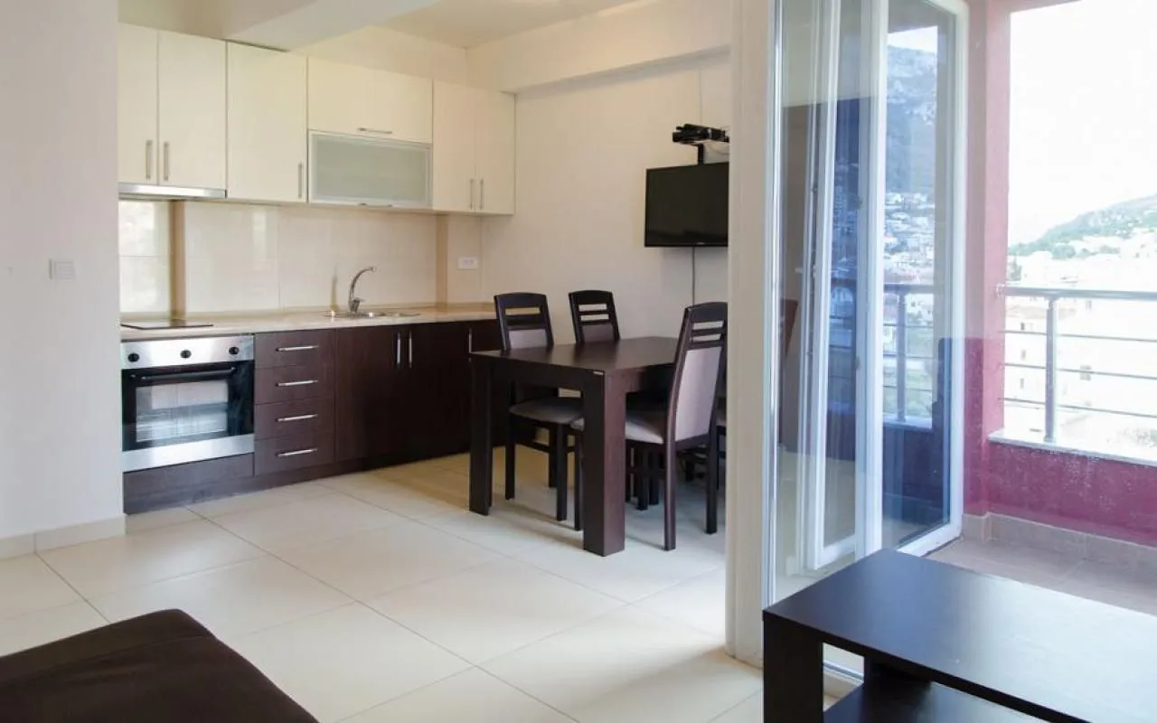Rent, one bedroom apartment, 31m², Ilino, Bar