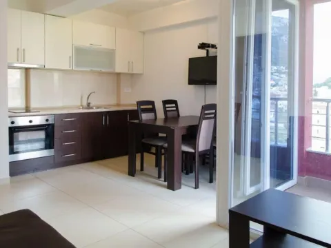 Rent, one bedroom apartment, 31m², Ilino, Bar - image 1