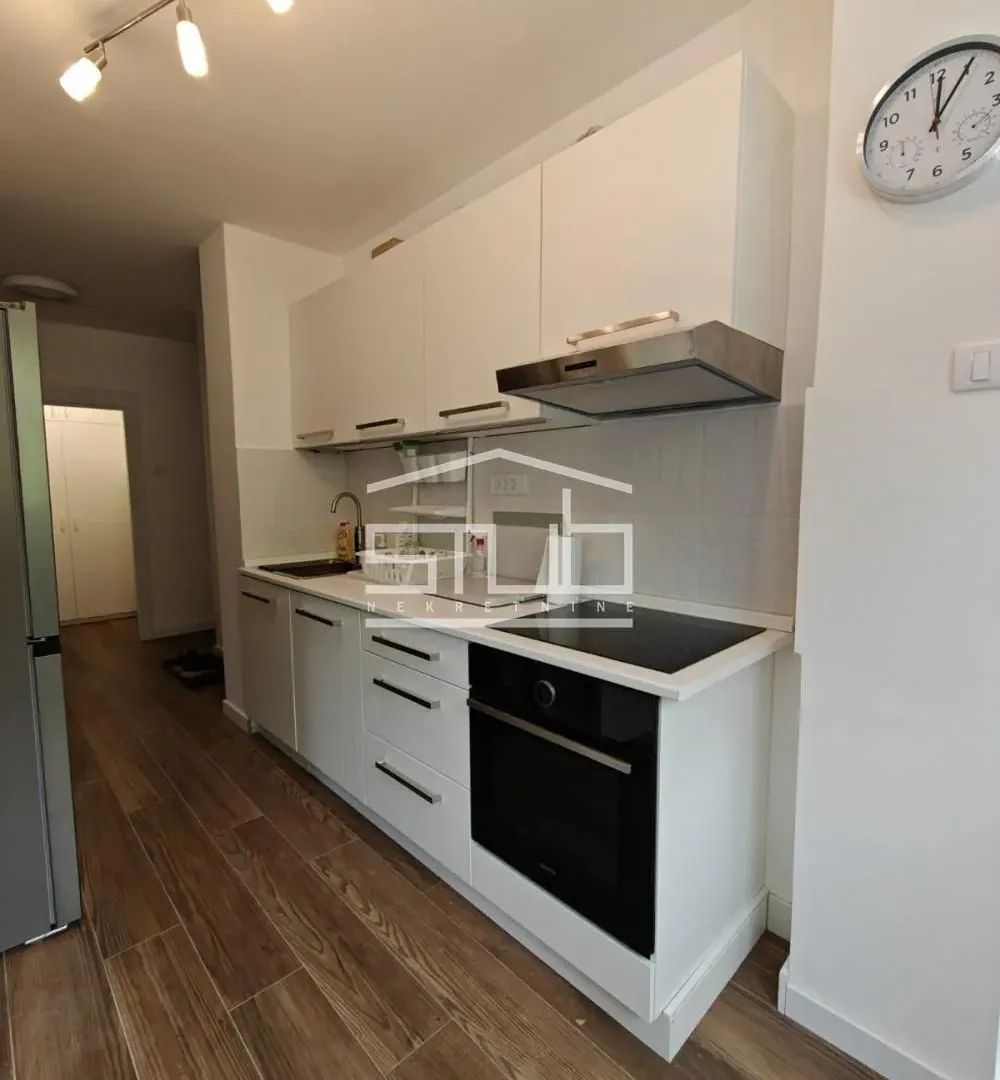 Rent, three bedroom apartment, 90m², Novi Beograd Blok 37, Novi Beograd Sve Podlokacije