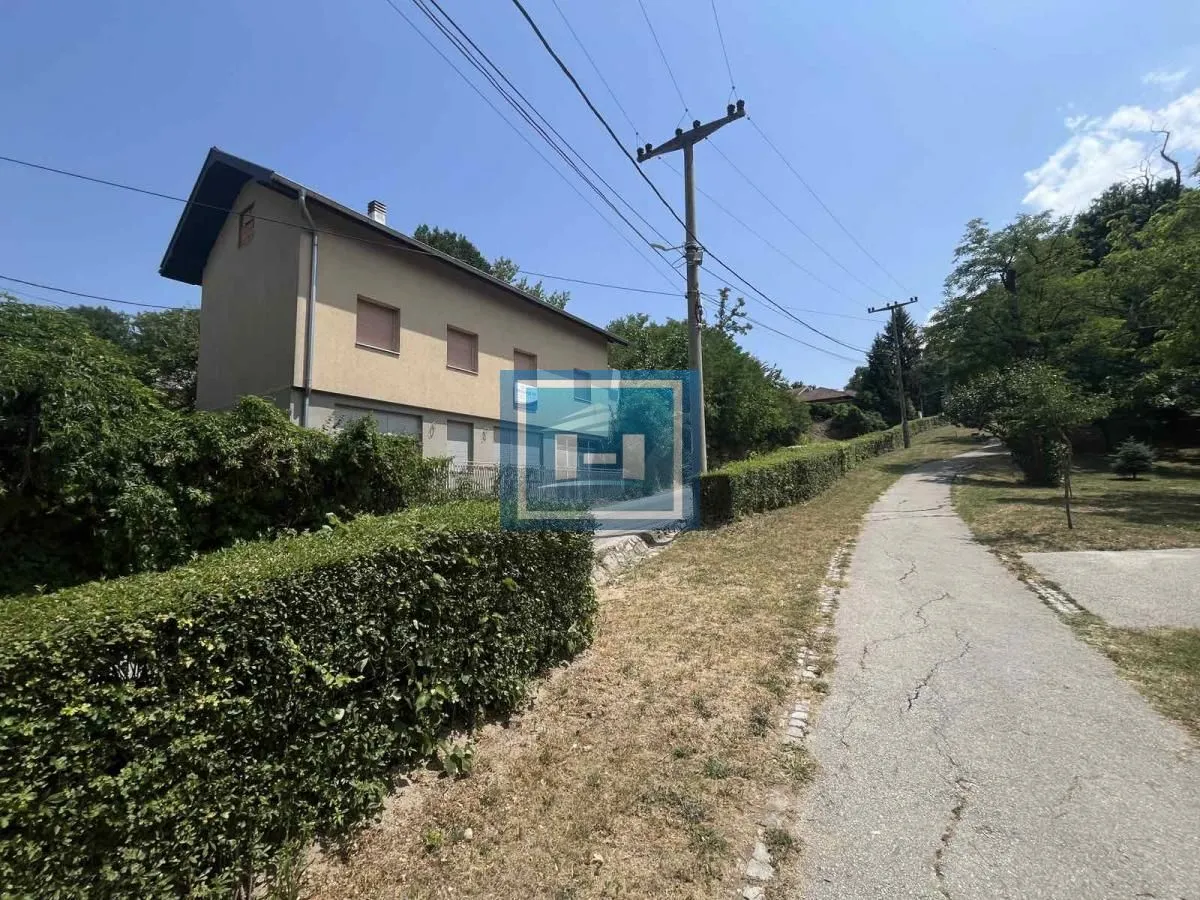 Prodaja, kuća, 265m², Aqua park, Jagodina