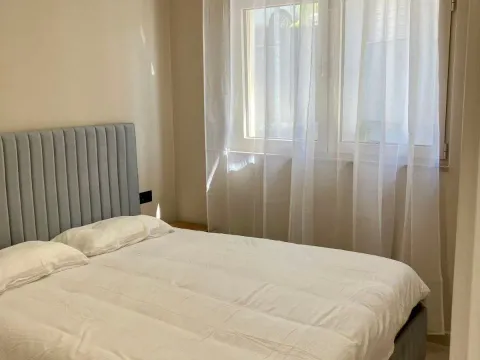 Izdavanje, jednosoban stan, 40m², Tripovići, Tivat - image 5