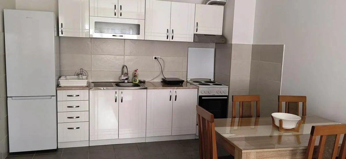Izdavanje, dvosoban stan, 64m², Bubanj, Niš